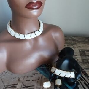 Vintage Butler White Enamel and Gold-Tone Collar Necklace Set